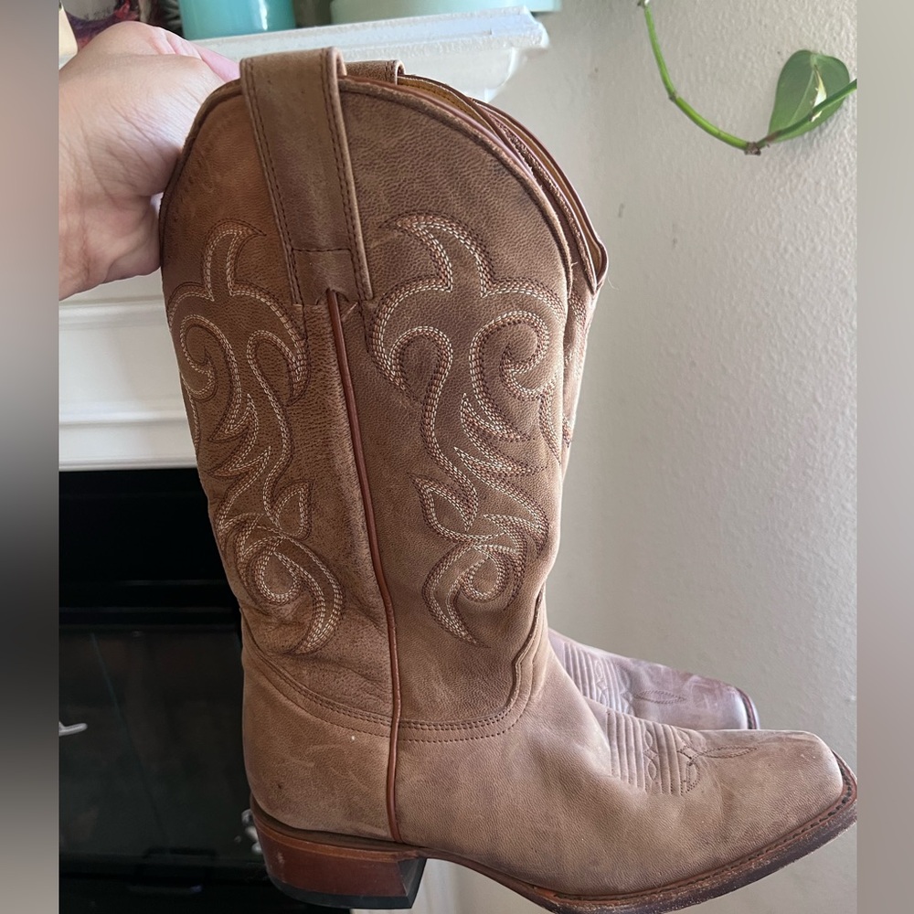 Shyanne Darby Women’s western cowboy boots size 8